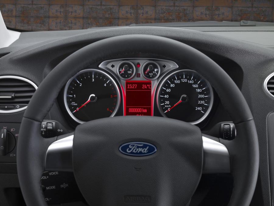 Ford Focus 2008 года  (фото 43 из 51)